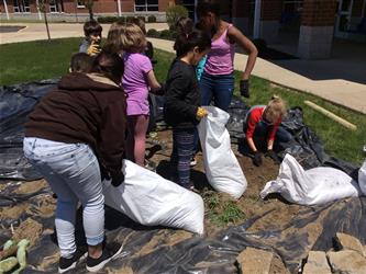 Filling bags with mixture